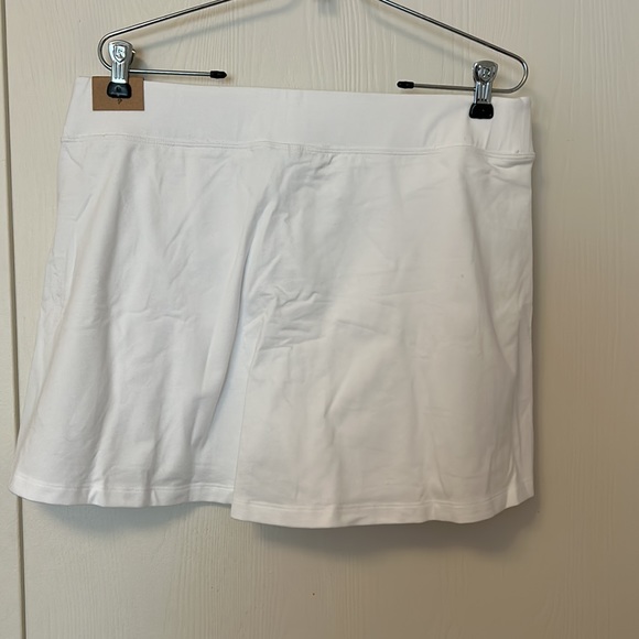 PINK athletic skort with pockets - Picture 2 of 3